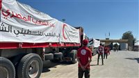 قافلة المساعدات الإنسانية ال38 تدخل إلى الفلسطينيين بقطاع غزة 