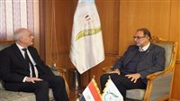 رئيس الهيئة القومية لسلامة الغذاء يستقبل السفير الأسترالي بالقاهرة لتعزيز التعاون المشترك 