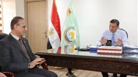 وزير الزراعة يبحث مع "مكافحة الجراد الصحراوي" سبل تعزيز التعاون الإقليمي 