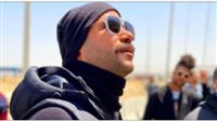 محمد إمام يشوق جمهوره بصورة جديدة من كواليس فيلم «صقر وكناريا» 