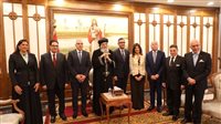 محافظ القاهرة يهنئ البابا تواضروس الثاني بعيد القيامة 