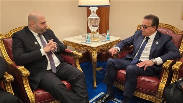 مصر تقف مع أشقائها.. وزير الصحة يتواصل مع نظيريه الكويتي واللبناني لإرسال فرق طبية 