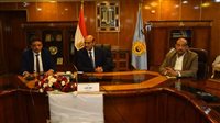 محافظ أسيوط يشدد على تسريع العمل فى منظومة تقنين أراضي الدولة والتصالح 