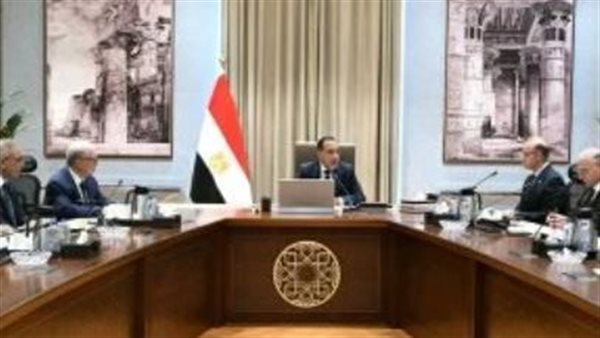 رئيس الوزراء يتابع موقف طرح عدد من الشركات الحكومية في البورصة..عاجل 